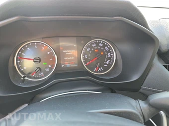 2019 Toyota RAV4 LE - miniatura 12