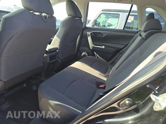 2019 Toyota RAV4 LE - miniatura 13