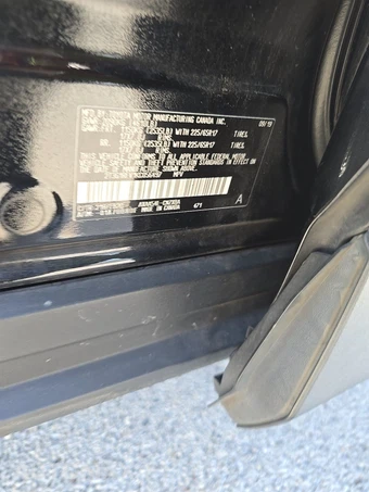 2019 Toyota RAV4 LE - miniatura 14