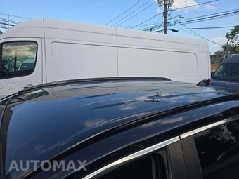 2019 Toyota RAV4 LE – miniatura 12
