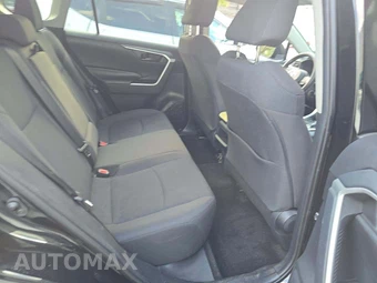 2019 Toyota RAV4 LE – miniatura 16
