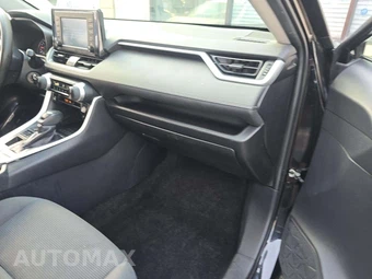 2019 Toyota RAV4 LE – miniatura 19