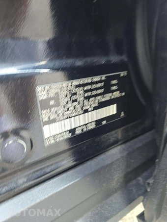 2019 Toyota RAV4 LE – miniatura 5