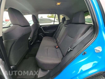 2019 Toyota RAV4 LE – miniatura 13