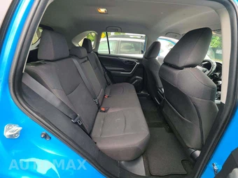2019 Toyota RAV4 LE – miniatura 16