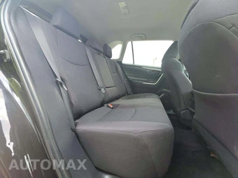 2019 Toyota RAV4 LE – miniatura 16