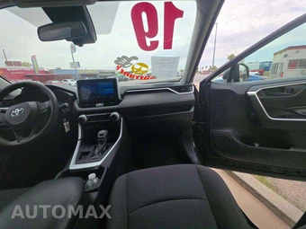 2019 Toyota RAV4 LE – miniatura 19