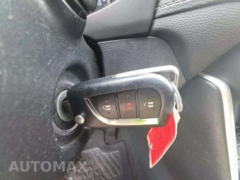 2019 Toyota RAV4 LE – miniatura 8