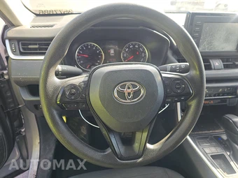 2019 Toyota RAV4 LE – miniatura 10