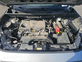 2019 Toyota RAV4 LE – miniatura 15