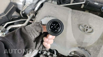 2019 Toyota RAV4 LE – miniatura 20