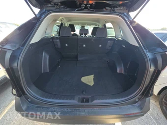 2019 Toyota RAV4 LE – miniatura 23