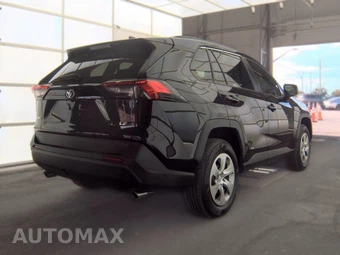 2019 Toyota RAV4 LE – miniatura 5