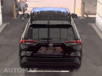 2019 Toyota RAV4 LE – miniatura 6