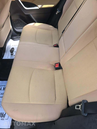 2019 Toyota RAV4 LE - miniatura 22