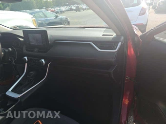 2019 Toyota RAV4 LE – miniatura 19