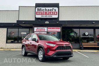 2019 Toyota RAV4 LE - miniatura 2