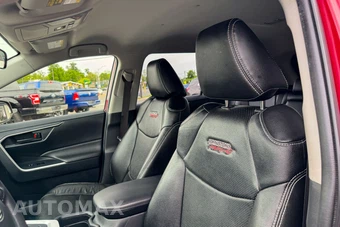 2019 Toyota RAV4 LE - miniatura 22