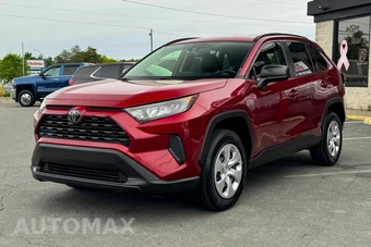 2019 Toyota RAV4 LE - miniatura 8