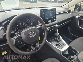 2019 Toyota RAV4 LE - miniatura 11