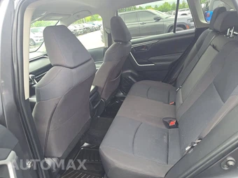 2019 Toyota RAV4 LE - miniatura 13