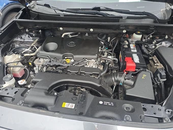 2019 Toyota RAV4 LE - miniatura 15