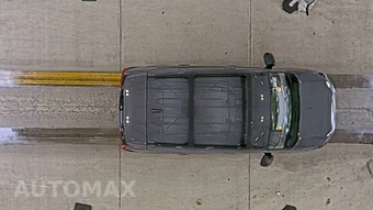 2019 Toyota RAV4 LE - miniatura 17