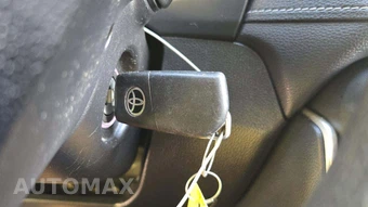 2019 Toyota RAV4 LE - miniatura 18