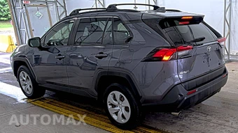2019 Toyota RAV4 LE - miniatura 6