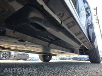 2019 Toyota RAV4 LE – miniatura 4