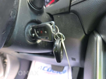 2019 Toyota RAV4 LE – miniatura 5