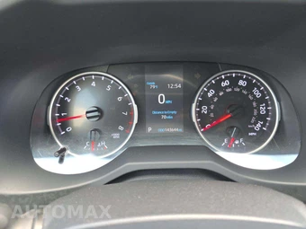 2019 Toyota RAV4 LE – miniatura 6