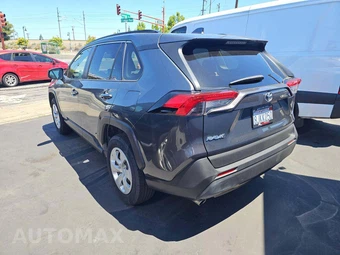 2019 Toyota RAV4 LE - miniatura 2