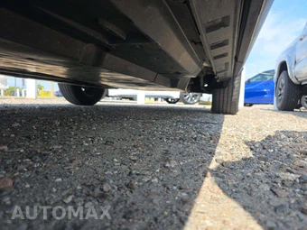 2019 Toyota RAV4 LE – miniatura 7