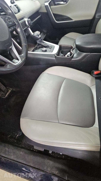 2019 Toyota RAV4 Limited – miniatura 23