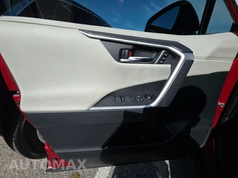 2019 Toyota RAV4 Limited - miniatura 9