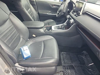 2019 Toyota RAV4 Limited - miniatura 8