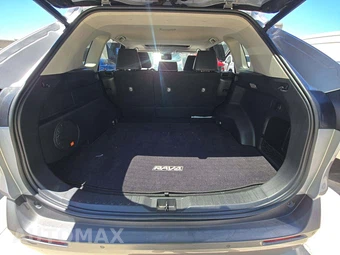 2019 Toyota RAV4 Limited - miniatura 11