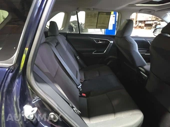 2019 Toyota RAV4 XLE - miniatura 16