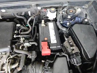 2019 Toyota RAV4 XLE - miniatura 27