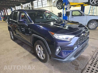 2019 Toyota RAV4 XLE - miniatura 4