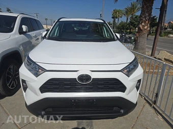 2019 Toyota RAV4 XLE - miniatura 2