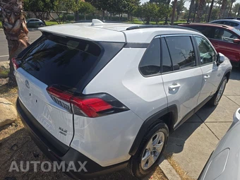 2019 Toyota RAV4 XLE - miniatura 4
