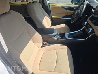 2019 Toyota RAV4 XLE - miniatura 8
