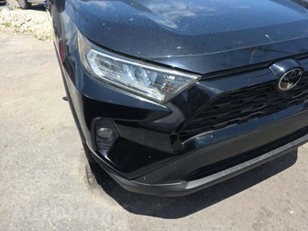 2019 Toyota RAV4 XLE – miniatura 22
