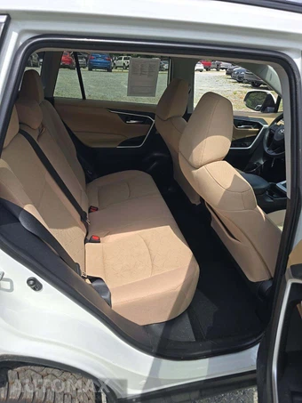 2019 Toyota RAV4 XLE - miniatura 16