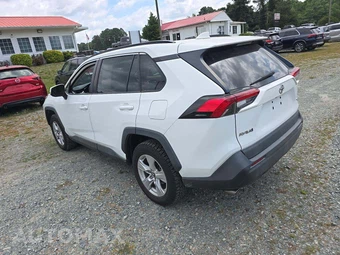 2019 Toyota RAV4 XLE - miniatura 2