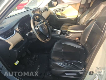 2019 Toyota RAV4 XLE – miniatura 7