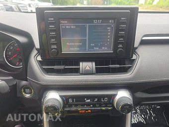 2019 Toyota RAV4 XLE – miniatura 10