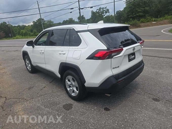 2019 Toyota RAV4 XLE – miniatura 2